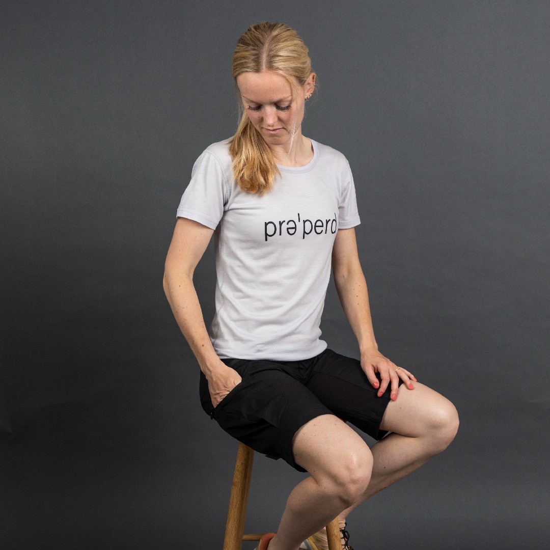 snak Åh gud triathlon prəˈperd | womens Lima Logo 140 t-shirt | 100% merinould